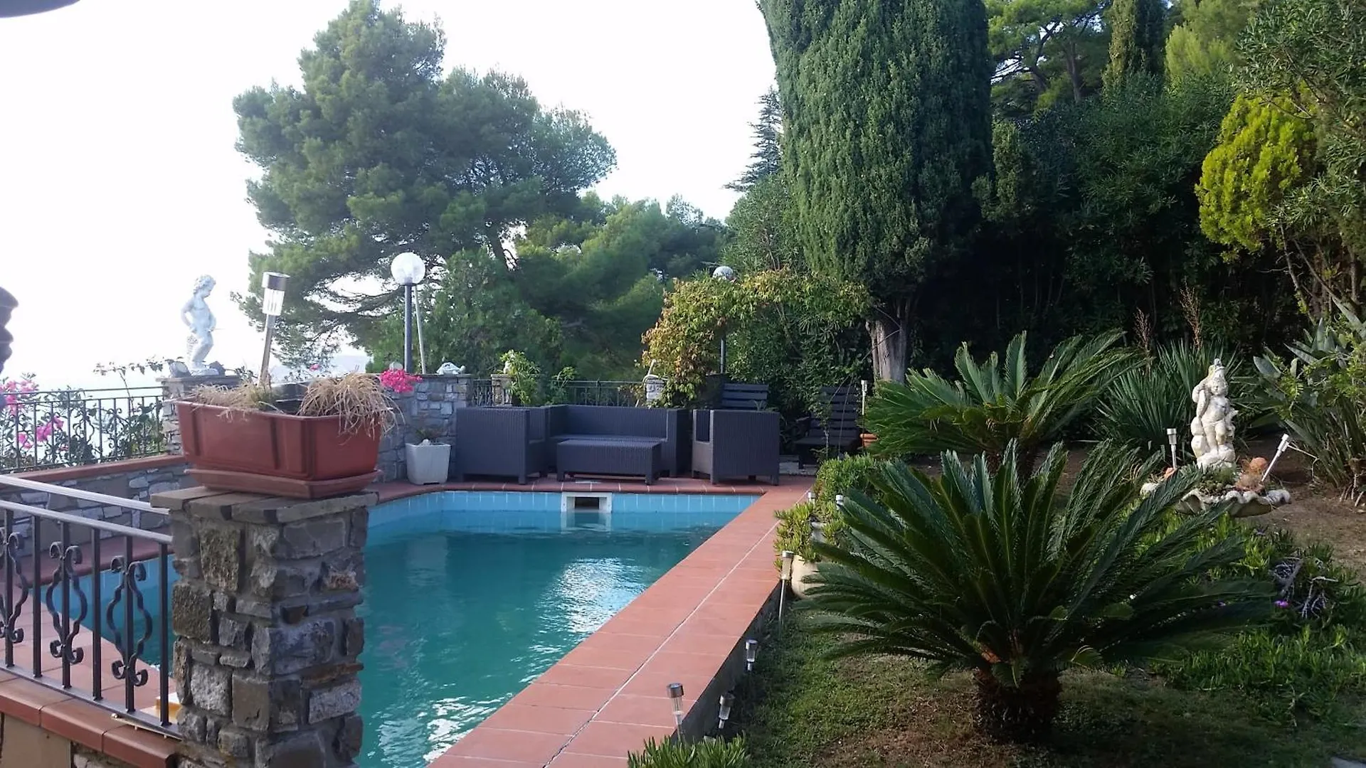 Bed & Breakfast B&B Ethnohotel Rosa Dei Venti Imperia